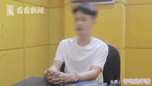 506寝室灯灭了以后阅读：据说是因为某位神秘男生在夜深人静时偷偷与鬼魂对话！