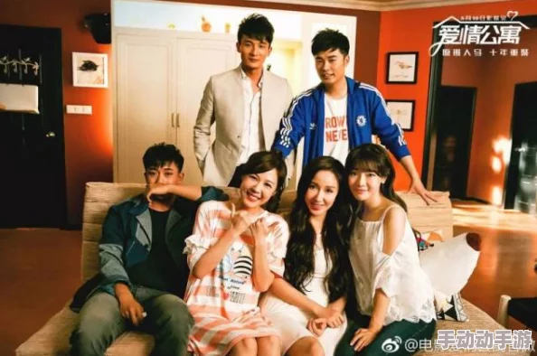 女生和女生一起错错错30分钟电视剧预告片：青春爱情与友情交织的故事，带你领略校园生活的酸甜苦辣