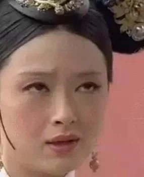 震惊！姬小满流眼泪翻白眼咬铁球图片曝光，引发网友热议与关注，背后究竟隐藏了什么秘密？