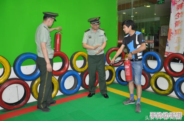 地铁紧急疏散中猴子身着的奇特服装引热议