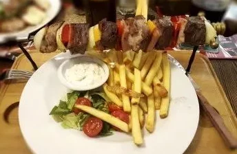 “51黑料吃”网友热评：这款美食让人欲罢不能，真是舌尖上的绝妙享受！