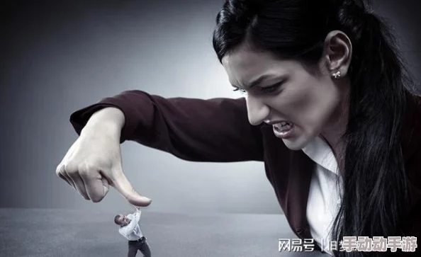 笨蛋美人挨炒日常：如何在职场中处理自己的失误和困境