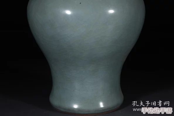 探寻古韵之美：解锁射雕主题龙泉窑花瓶的珍稀获取途径与鉴赏要点