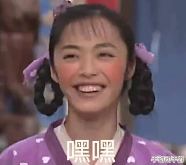 西施咬铁球流眼泪翻白眼，网友：这画面太搞笑了，想象一下她的表情真是让人忍俊不禁！
