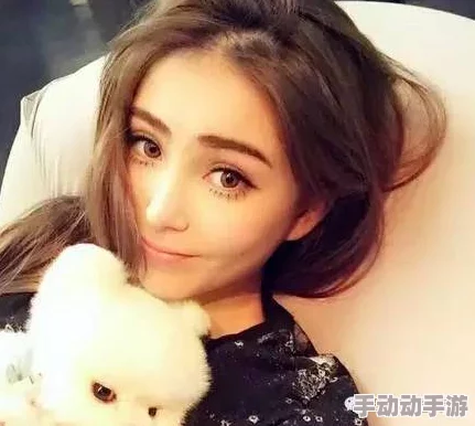 张筱雨两腿玉门打开，网友评论：这标题真是让人浮想联翩，难道又要看到她的新作品了吗？