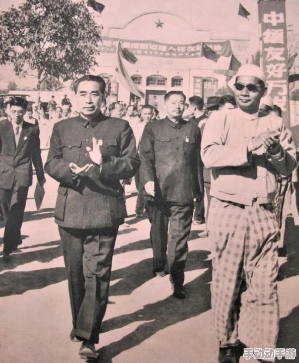 缅甸3分19秒拿刀割人脑袋，网友评论：这简直太恐怖了，人性何在？希望能尽快制止这样的暴行！