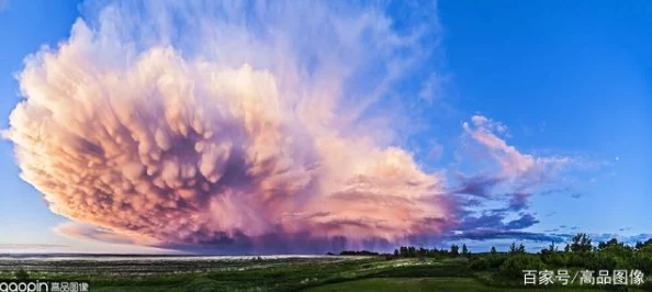 大狙蹭大雷照片：欣赏绝美瞬间，感受天地间的震撼魅力与大自然的壮丽风光