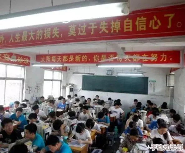 高考前宾馆1-28生气了呢，因房间预订问题引发学生家长不满，呼吁改善服务质量