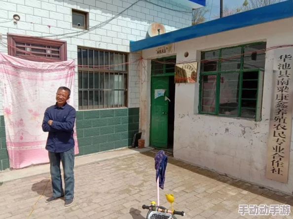 CF手游：沙漠小镇终极对决，策略布局引领队友默契协同作战新纪元