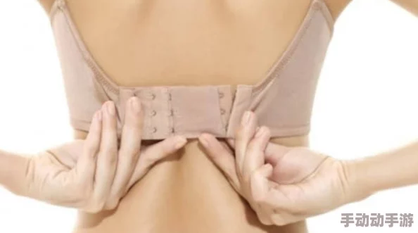 用女生的胸增鸡巴舒服吗？探讨女性身体特征对男姓生活质量与性满足感的影响及科学基础分析
