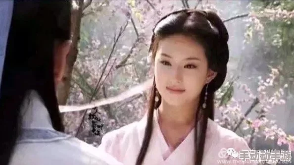 黄蓉的秘密：网友热议她在金庸作品中的角色塑造与情感纠葛，纷纷表达对这一经典人物的新理解与看法