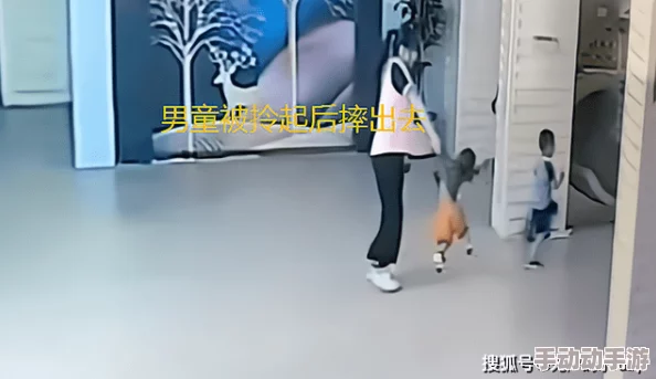 老师小扫货水怎么这么多？内幕曝光，原来是因为供应商和学校有不可告人的交易！