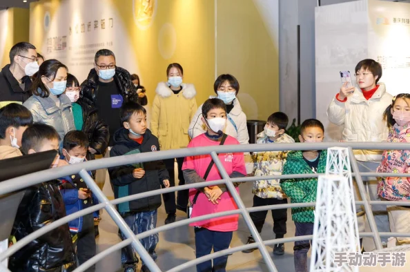 三年片免费观看大全第四集：深度解读热门影片背后的创作故事与影评分析，乐享观影时光