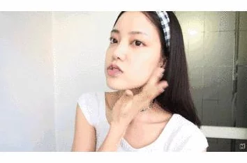 女孩子bb肥好用还是瘦好用？从肤质、妆效和个人喜好来看，选择适合自己的才是最重要的
