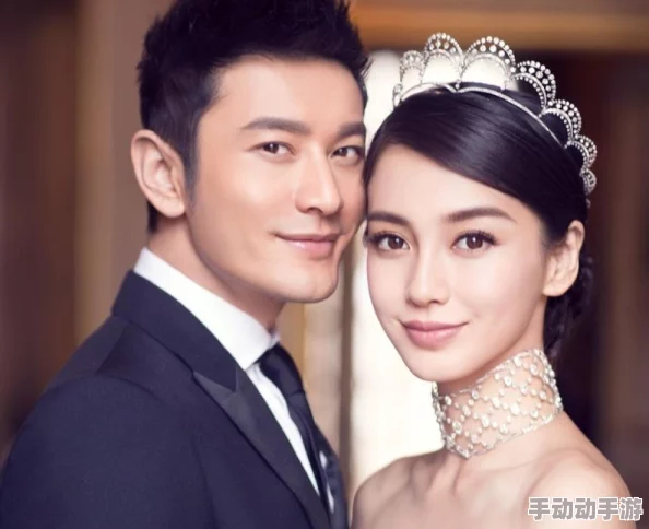 男生女生一起相嗟嗟嗟声音很大！某知名明星被曝与新欢同游，疑似情侣关系引发网友热议