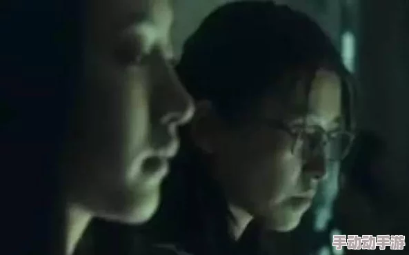 美女校花张开腿让我，展现青春魅力与自信风采的精彩瞬间，令人心动不已