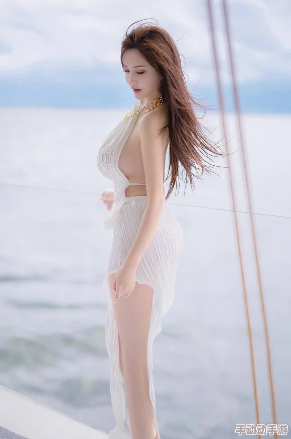 周妍希裸照：风华绝代，美不胜收，令人叹为观止！