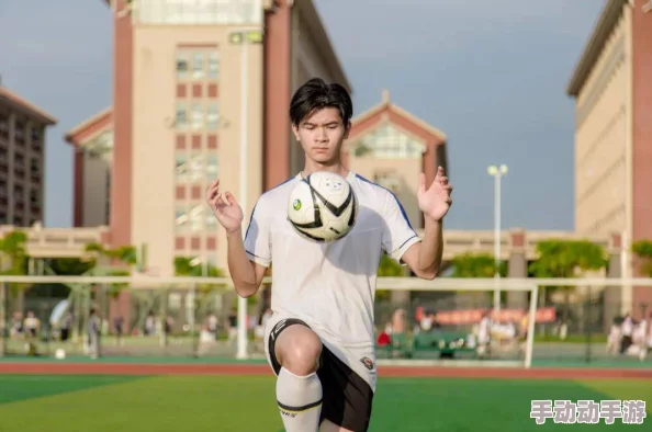 玖辛奈被操，最新进展揭示事件背后的真相与相关人物的反应，引发网友热议与讨论