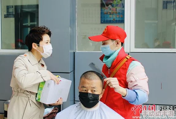 老师脱 让学生摸 91,课堂上发生的这一幕引发了广泛关注与讨论,教育界对此事件反应不一 老师脱 让学生摸 91,课堂上发生的这一幕引发了广泛关注与讨论,教育界对此事件反应不一