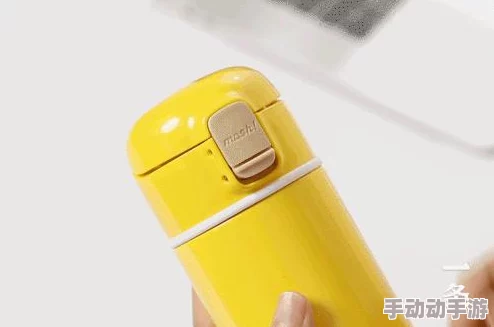 带玩具逛街时突然按下按钮的故事！某知名明星竟是隐藏在其中的主人公？听说这个秘密将震惊整个娱乐圈！