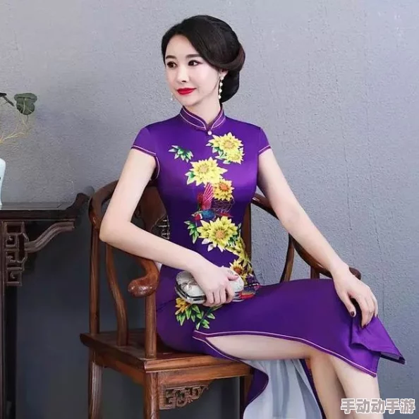 撩起老师旗袍狠狠挺进玉足，内幕曝光：校园风波背后隐藏着惊人秘密
