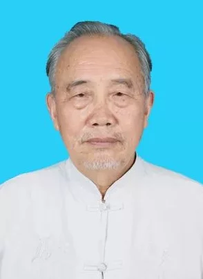 梁书记护士伦依萍的背景故事：从乡村到城市，她如何在医疗行业中实现自我价值与奉献精神