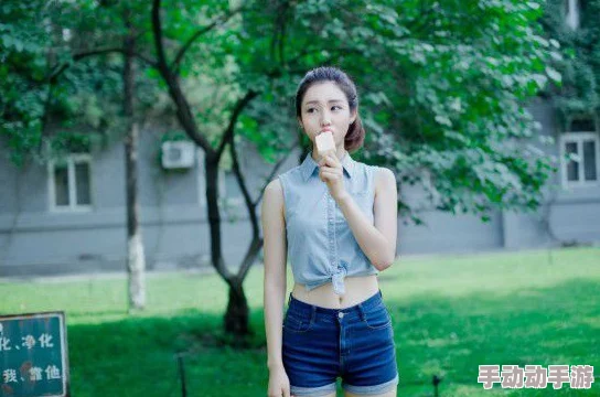 白丝校花无毛曝乳：探讨青春期身体变化与青少年心理健康的关系与影响