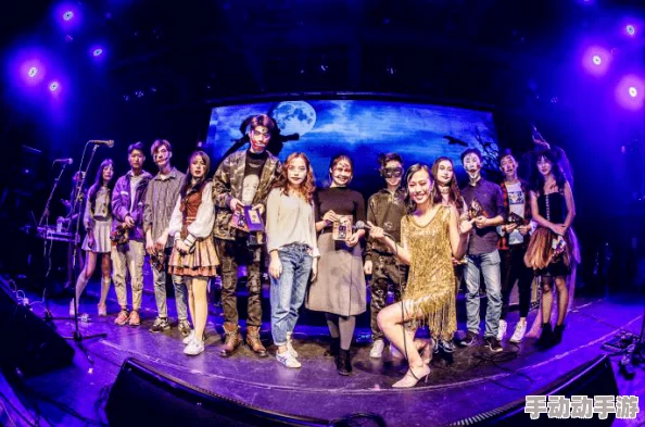 17c入口：传闻某知名明星将在此举办神秘派对，众多圈内好友已悄然抵达！