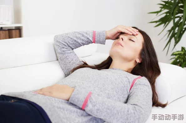 少妇女多毛毛毛茸茸，这一现象引发了人们对女性体毛的关注与讨论，探讨其背后的社会文化因素及个人选择