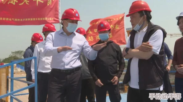 银行1—14刘阿姨：讲述一位普通女性在金融服务中的经历与挑战，展现她如何应对生活中的各种困难与机遇