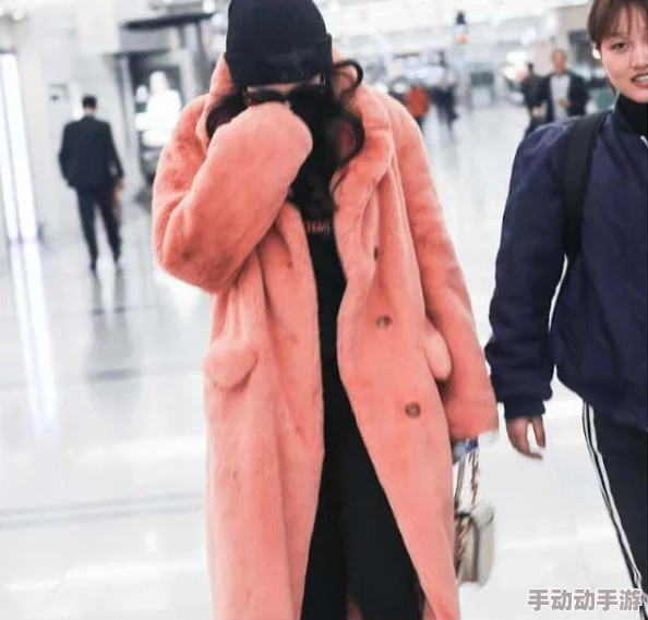 亚洲成孰女性毛茸茸：探讨这一现象对亚洲文化、审美标准及社会接受度的影响与思考