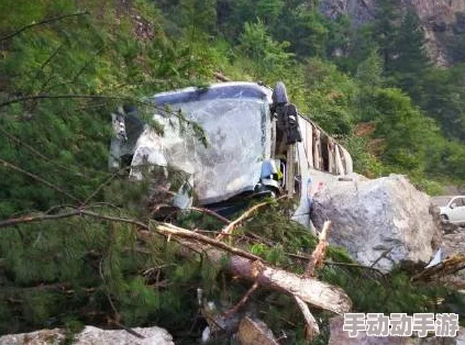 震撼！野外车里地震故事：目击者惊呼奇迹，万千旅途中的生死瞬间！