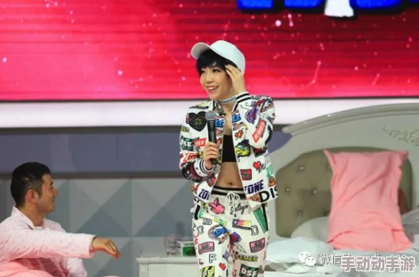 打扑牌不盖被子：探讨家庭聚会中的娱乐方式与亲密关系的影响分析