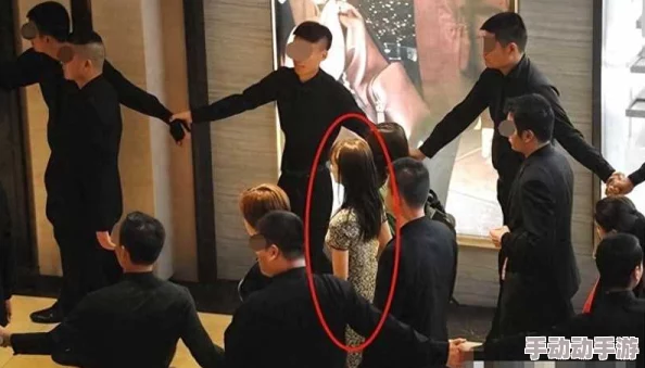 热门事件女尤网：震惊！知名明星背后隐藏的秘密与丑闻曝光，引发全网热议！
