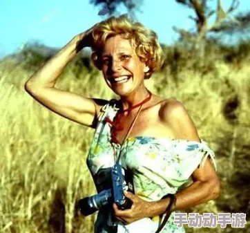 震惊！FucK高朝老女人HD引发网络热议，众网友围观热情高涨，令人意想不到的反响背后隐藏着哪些故事？