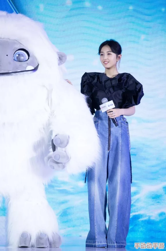 DNF游戏中哪款雪人上衣外观设计最为吸引人眼球？