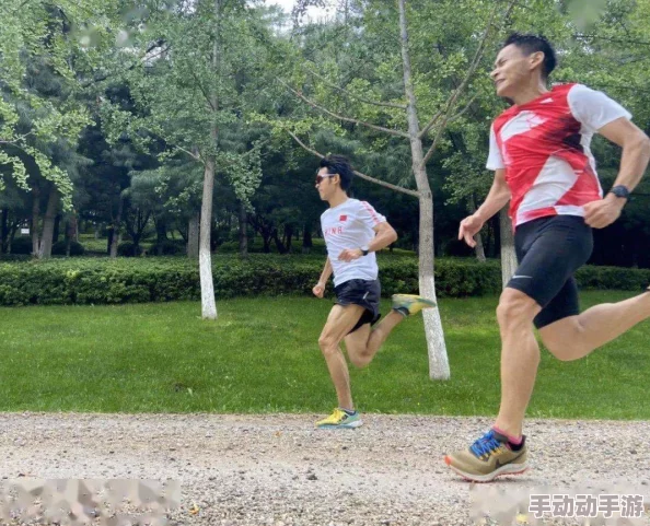体育生白袜自-慰-出-精 网： shocking真相曝光，引发广泛关注与热议！