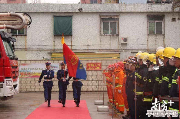 敬礼护卫搭配：解析礼仪中的敬礼姿势及其在护卫任务中的重要性与应用技巧