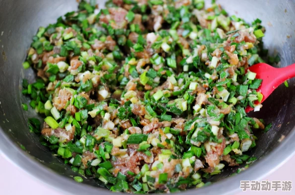 江教授要稳住肉馅小水饺美国，超市狂购潮来袭，肉饺销量飙升创历史新高，消费者蜂拥抢购！