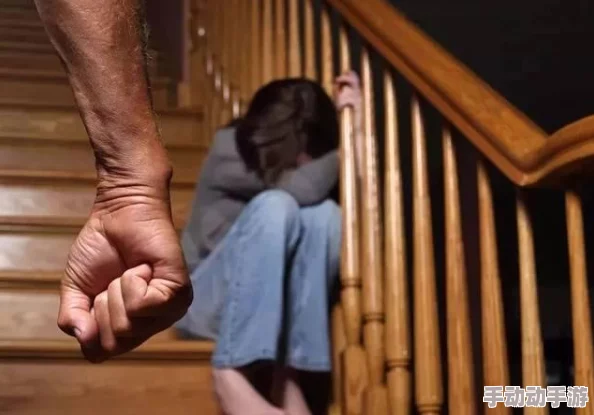 女生让男生捅，这一行为引发了广泛讨论，涉及性别关系、情感表达及社会观念等多重层面