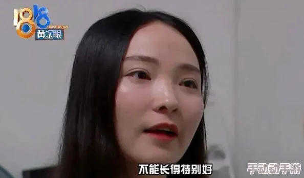 坤坤戳进桃子里，引发网友热议：是创意表达还是不当行为？大家怎么看待这一现象？