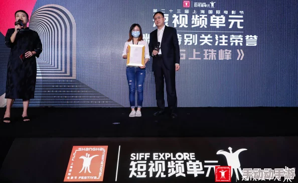 兄妹蕉谈林予曦：从演艺生涯到个人成长，探讨她在现代影视行业的影响与未来发展方向