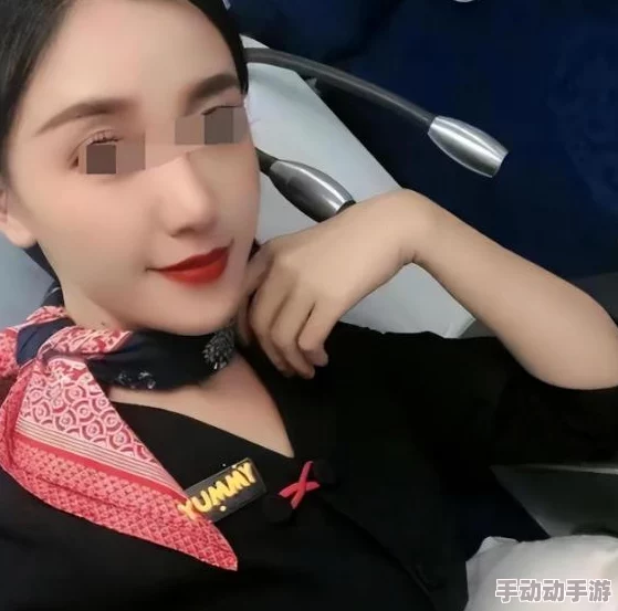 空少被猛男双龙GⅤ2022，惊现新动态：背后故事引发热议，网友纷纷讨论事件真相与影响