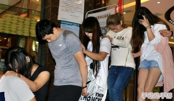 中国黄色片视频引发社会热议,警方展开大规模打击行动,数十名涉案人员被抓捕,背后黑幕令人震惊! 中国黄色片视频引发社会热议,警方展开大规模打击行动,数十名涉案人员被抓捕,背后黑幕令人震惊!