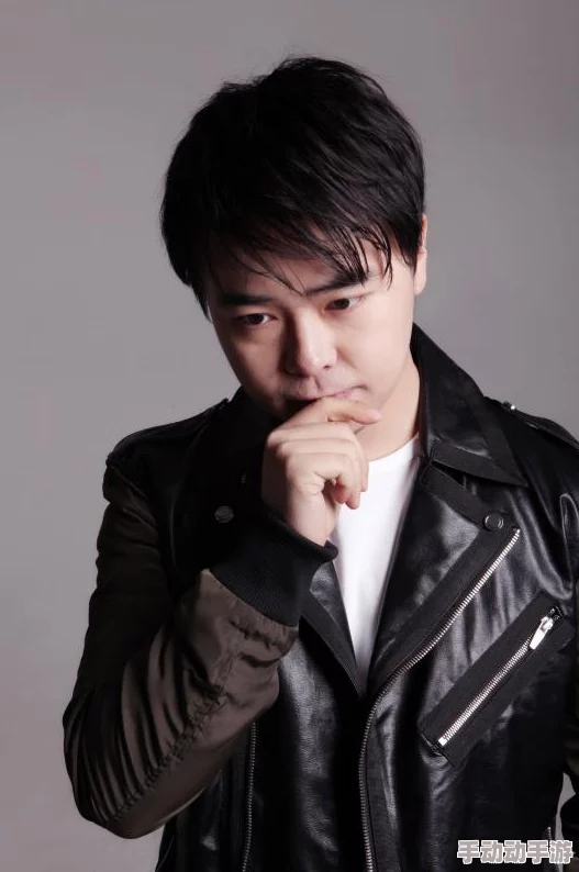 男男高黄小说:最新热门作品推荐与读者互动活动,畅谈情感与故事背后的深意 男男高黄小说:最新热门作品推荐与读者互动活动,畅谈情感与故事背后的深意