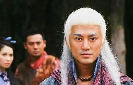 《黑暗之魂3》游戏攻略：详细步骤教你如何顺利前往古龙顶端地图探险