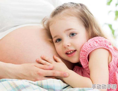 朱竹清怀孕大肚子要生孩子了，粉丝们纷纷送上祝福，期待小宝宝的到来！