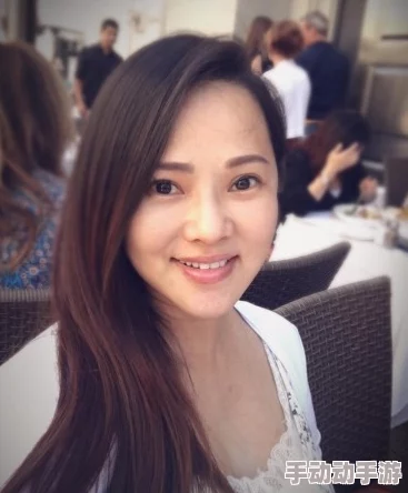 朱竹清怀孕大肚子要生孩子了，粉丝们纷纷送上祝福，期待小宝宝的到来！