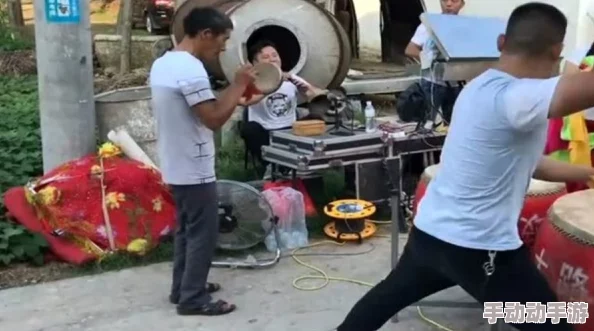 四川搡BBw搡BBBB搡，震撼全网的奇特现象引发热议，网友纷纷围观讨论！