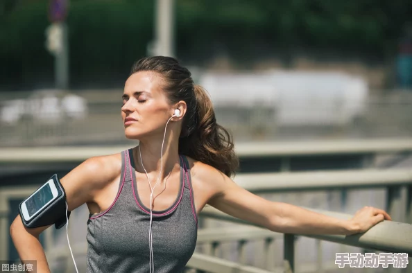 男人把女人桶爽40分钟，最新动态：两人享受亲密时光，感情升温，网友热议其甜蜜互动与幸福瞬间